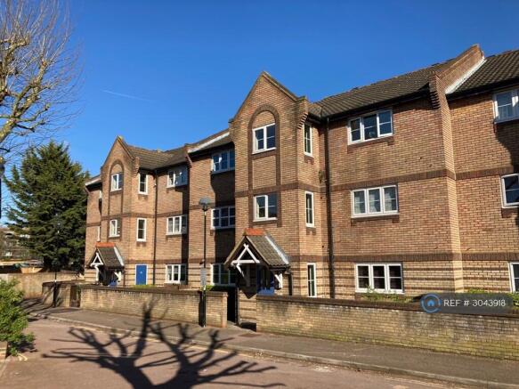 Garden Flat Kiver Road
