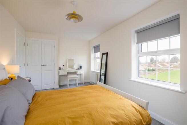 4 bed Detached for sale Image 9
