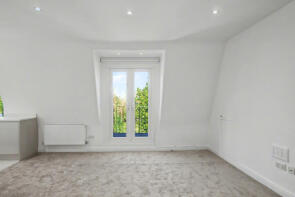 Flat Top Floor, 140, Goldhurst Terrace, London NW6 3HP