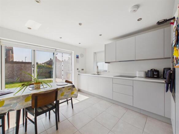 2 bed End of Terrace for sale Image 4