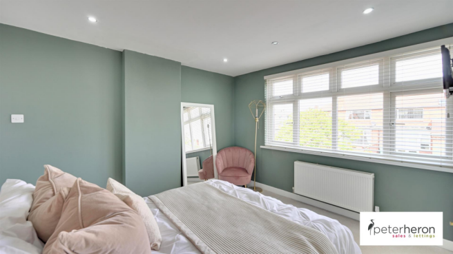 Bedroom 2 (rear)