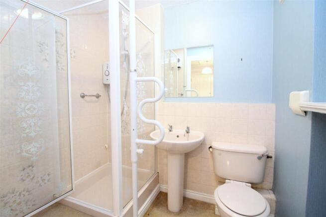 056 Davis Court - Shower Room.JPG