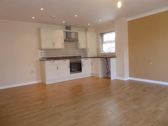 Open Plan Living / D
