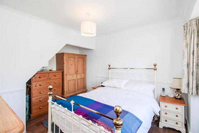 3 bed Semi-Detached Bungalow for sale Image 9