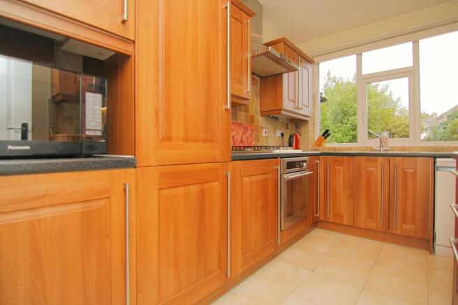 3 bed Semi-Detached for sale Image 6