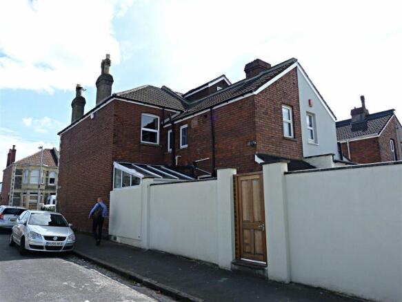 Side aspect to the property