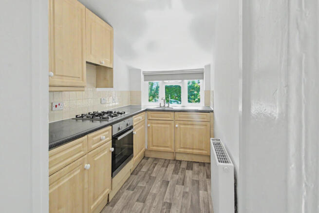 3 KITCHEN.JPG