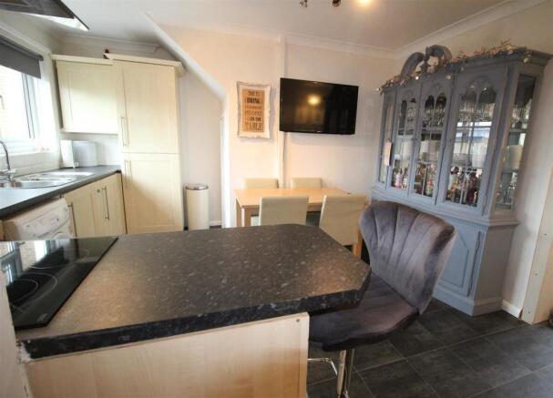 Kitchen/Breakfast Room