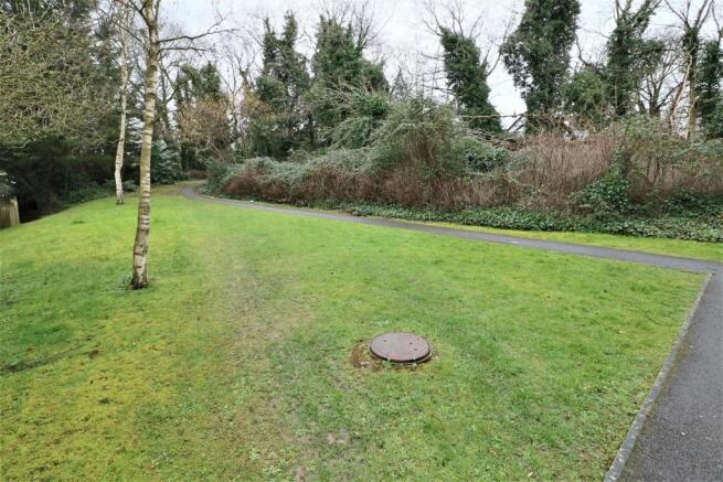 COMMUNAL GROUNDS.JPG