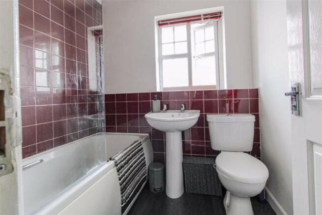 Bathroom / WC:
