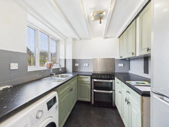 CAM01721G0-PR0103-STILL007