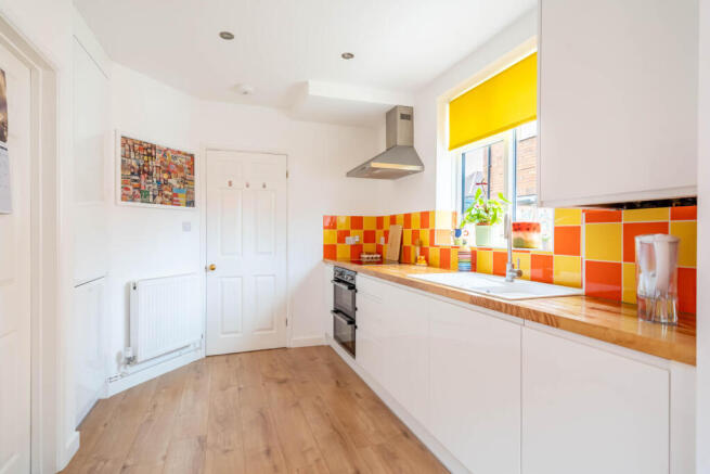 3 bed Semi-Detached for sale Image 7
