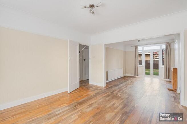 Greenway Gardens, Greenford, UB6 photo 4