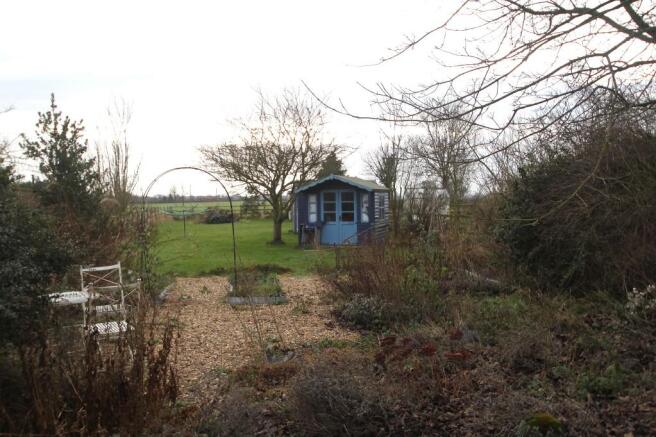 Rear garden photo 2