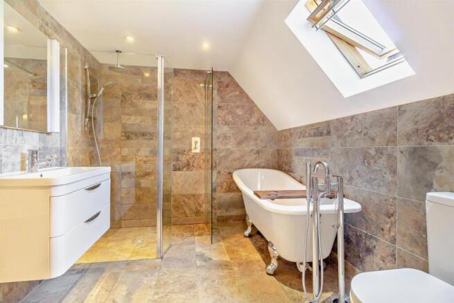 En Suite Bathroom