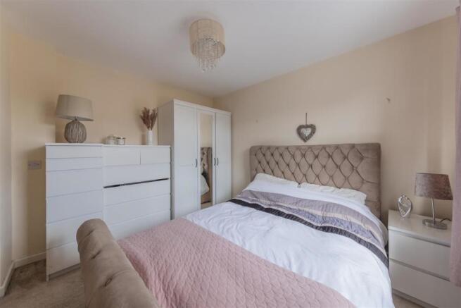31 Lodge Drive-014.JPG