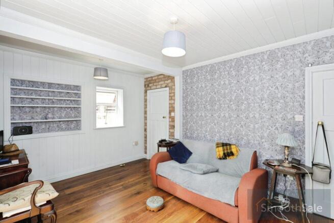 2 bed Semi-Detached for sale Image 8