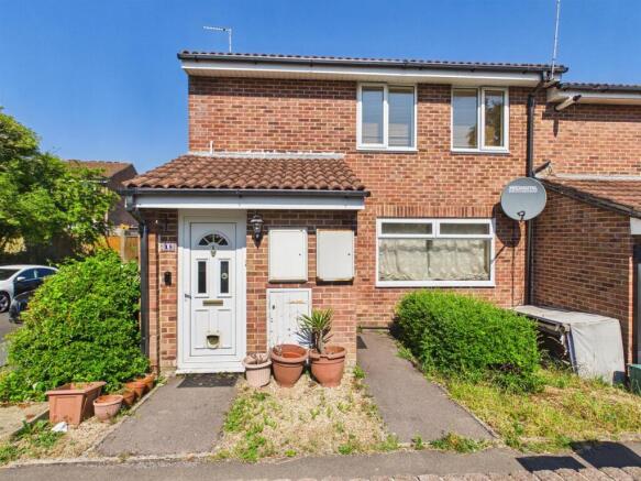1 - Two Bedroom Flat for Auction, Speedwell.jpg
