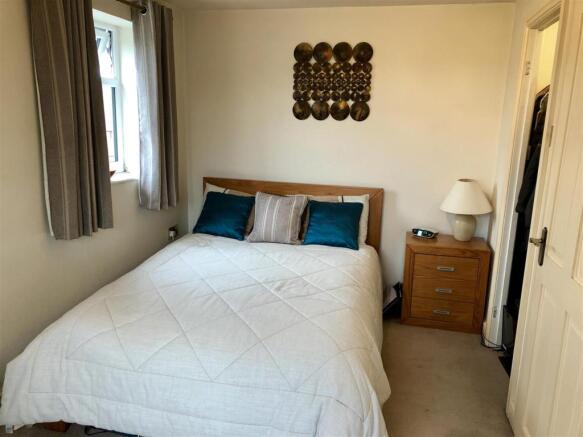 bedroom 3.jpg