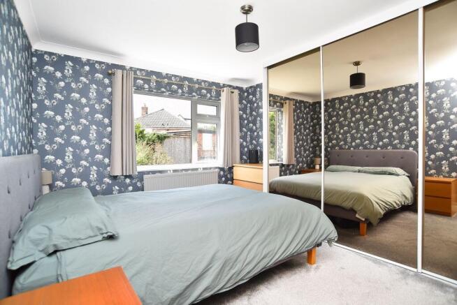 3 bed Semi-Detached for sale Image 11