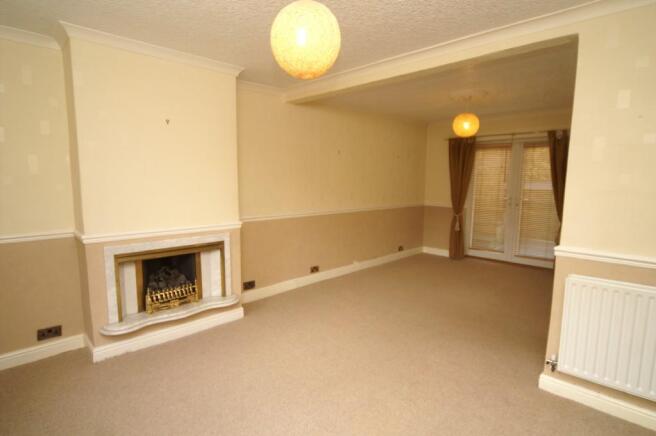 Lounge/ Dining