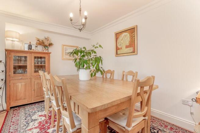 4 bed Detached for sale Image 7