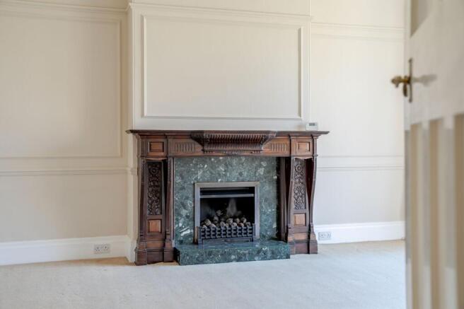 2 bed Flat for sale Image 10