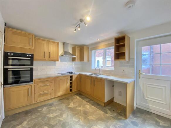 20 Iddison Drive, Bedale photo 4