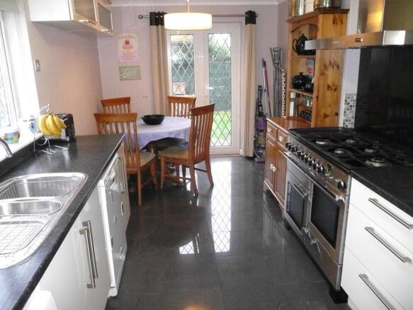 Kitchen / Dining Room