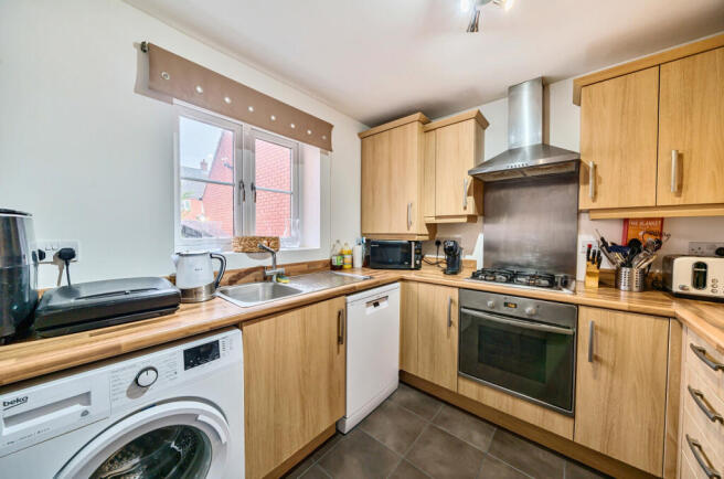 1349332-23-68bb31...