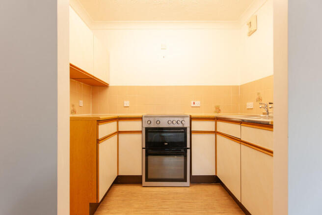 1 bed Apartment to rent Image 4