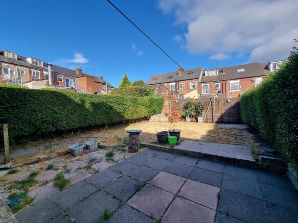 3 bed Semi-Detached to rent Image 12