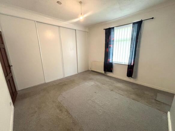 2 bed Terraced for sale Image 10