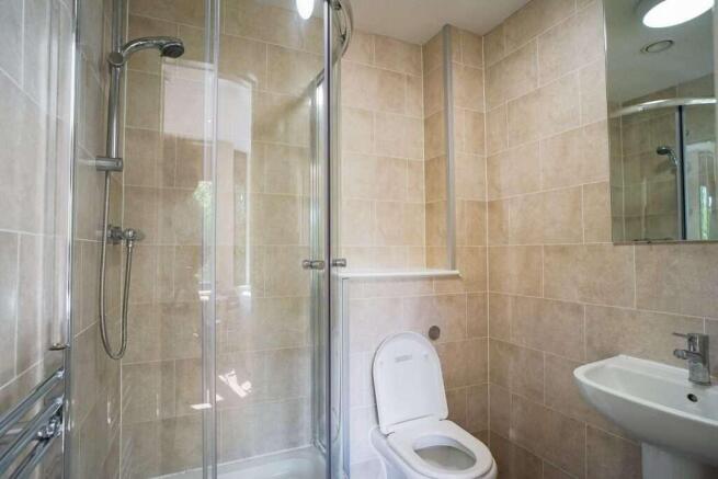 Studio to rent Image 6