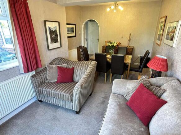 4 bed Detached for sale Image 6