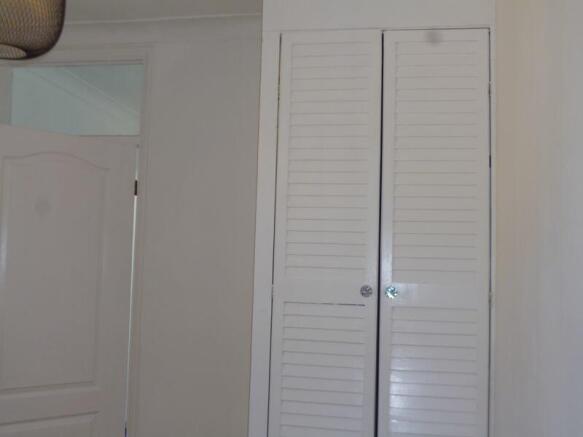 bedroom 2 (angle 2)