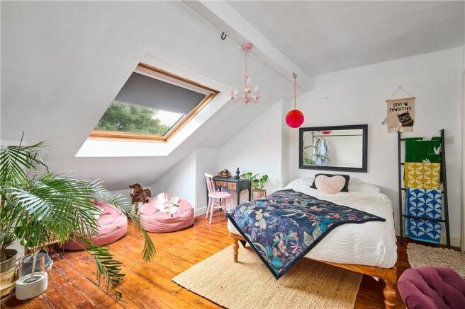 4 bed Terraced for sale Image 11