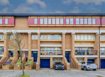 North Row, Milton Keynes, MK9