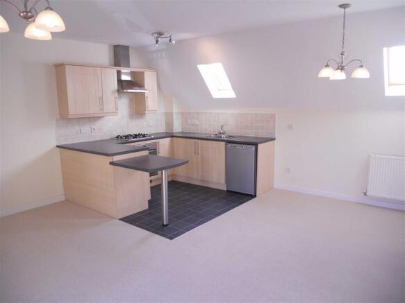 Open Plan Living/Kit