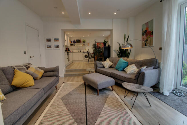 Lounge 1
