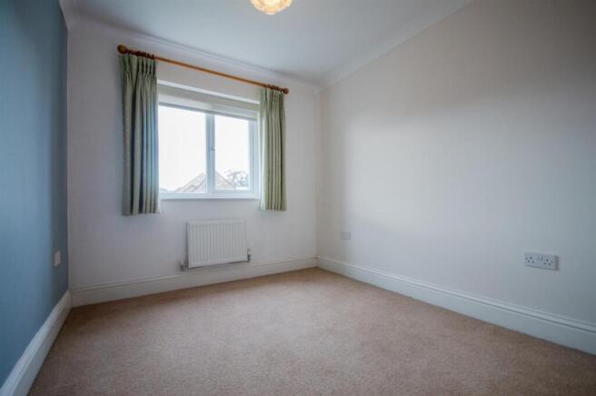 4 bed Terraced to rent Image 12