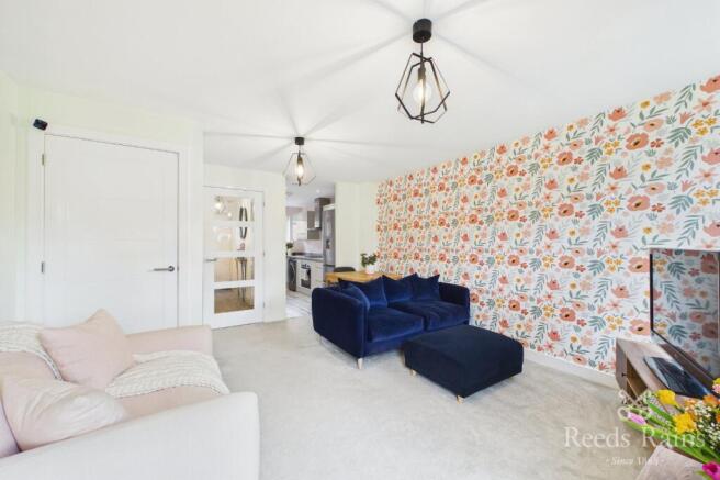 2 bed Semi-Detached for sale Image 5