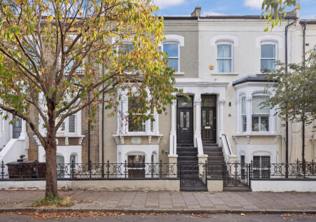 Dynevor Road, London, N16