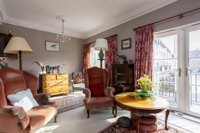 3 bed Town House for sale Image 12