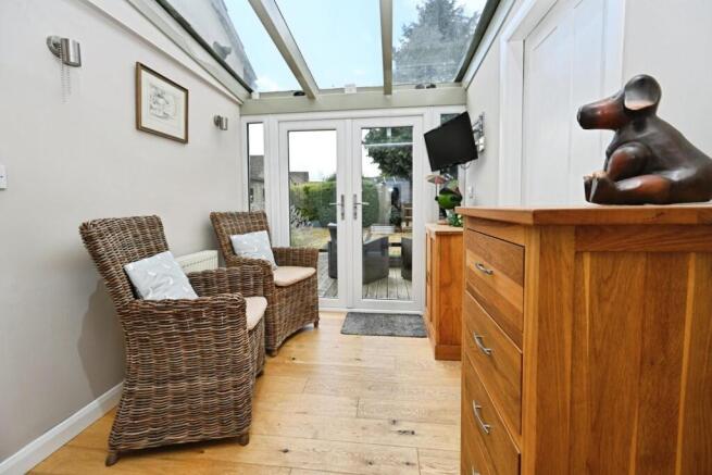 3 bed Bungalow for sale Image 9