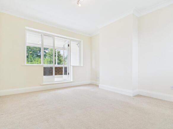 3 bed Semi-Detached to rent Image 10
