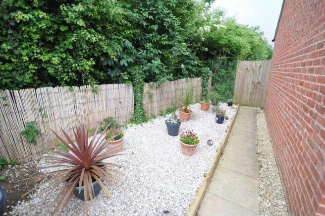 further garden by
