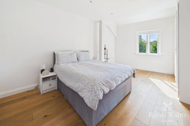 2 bed Apartment to rent Image 7