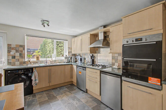 2 bed Terraced for sale Image 7
