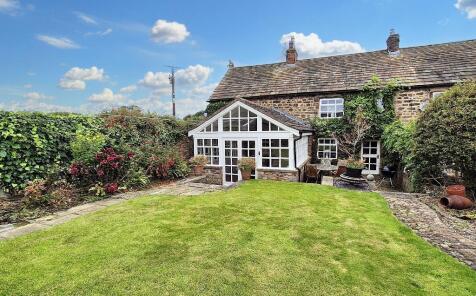 Whalley Road, Hurst Green, BB7 9QJ